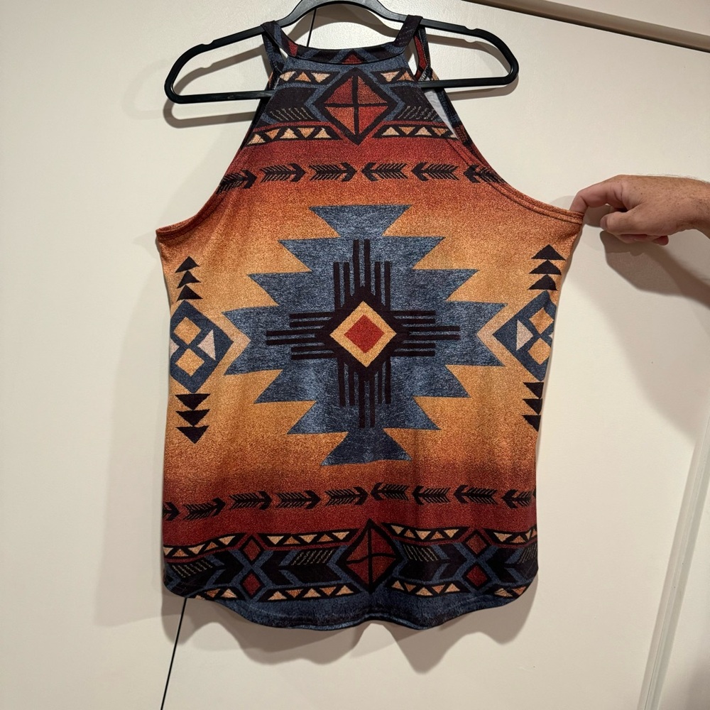 5/25 Women’s Plus Size Tanktop in a Southwest Pattern